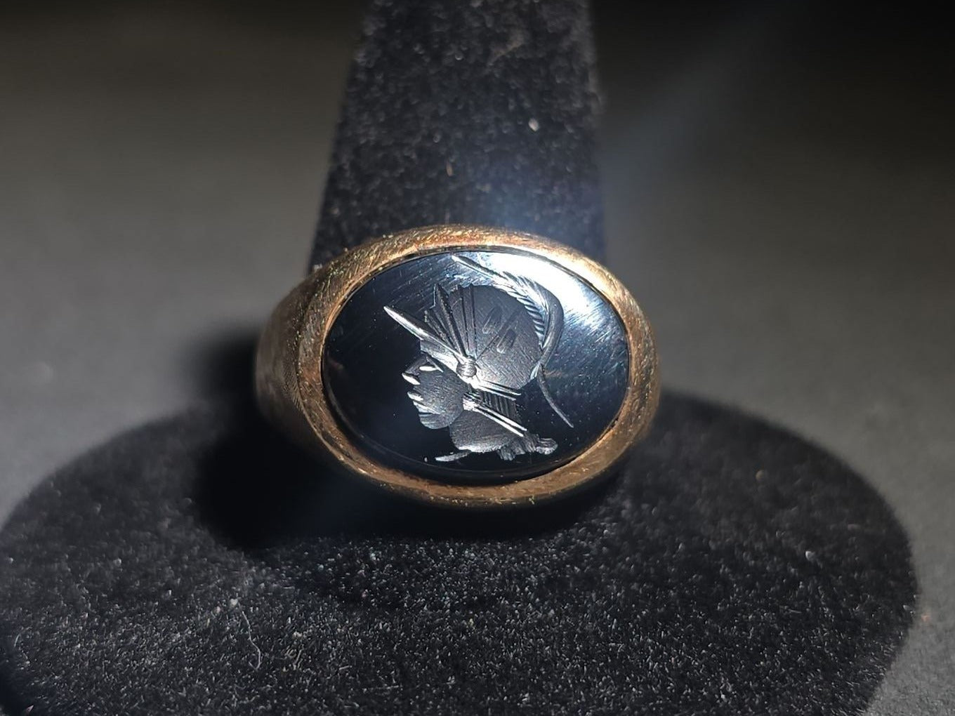 10K Gold Ring with Oval Intaglio-Carved Dark Stone Depicting a Roman Warrior in Plumed Helmet and Crosshatch Textured Band