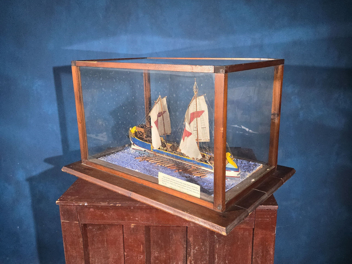 Vintage Handmade Ship Model of the "Incitata" Light Trireme, Imperial Roman Navy, in Glass Display Case, by Frederick S. Pope, 1951