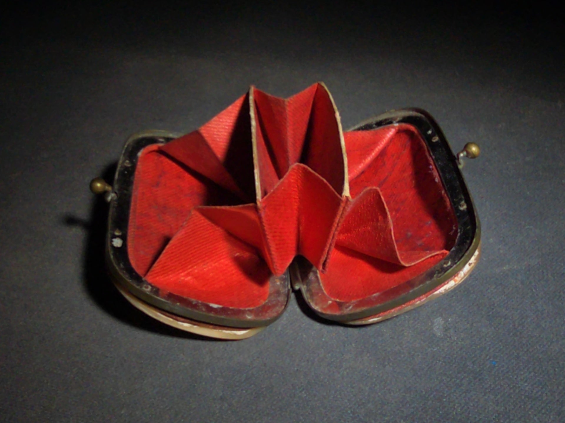 Antique Mother-of-Pearl Coin Purse with Red Fabric Interior and Brass Kiss-Lock Clasp