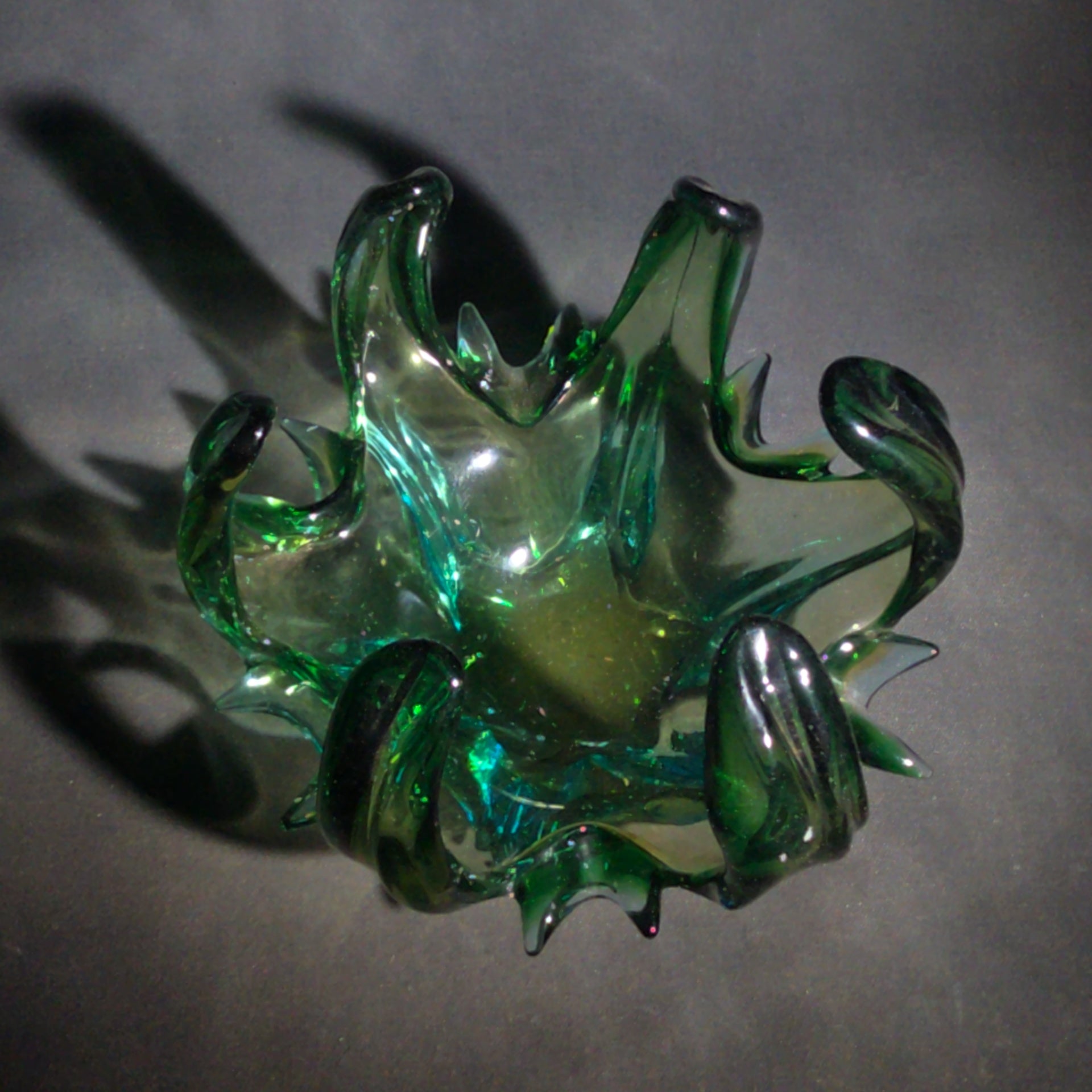 Vintage Midcentury Modern Murano Style Green Art Glass Free-Form Bowl with Upswept Fingers, UV Reactive