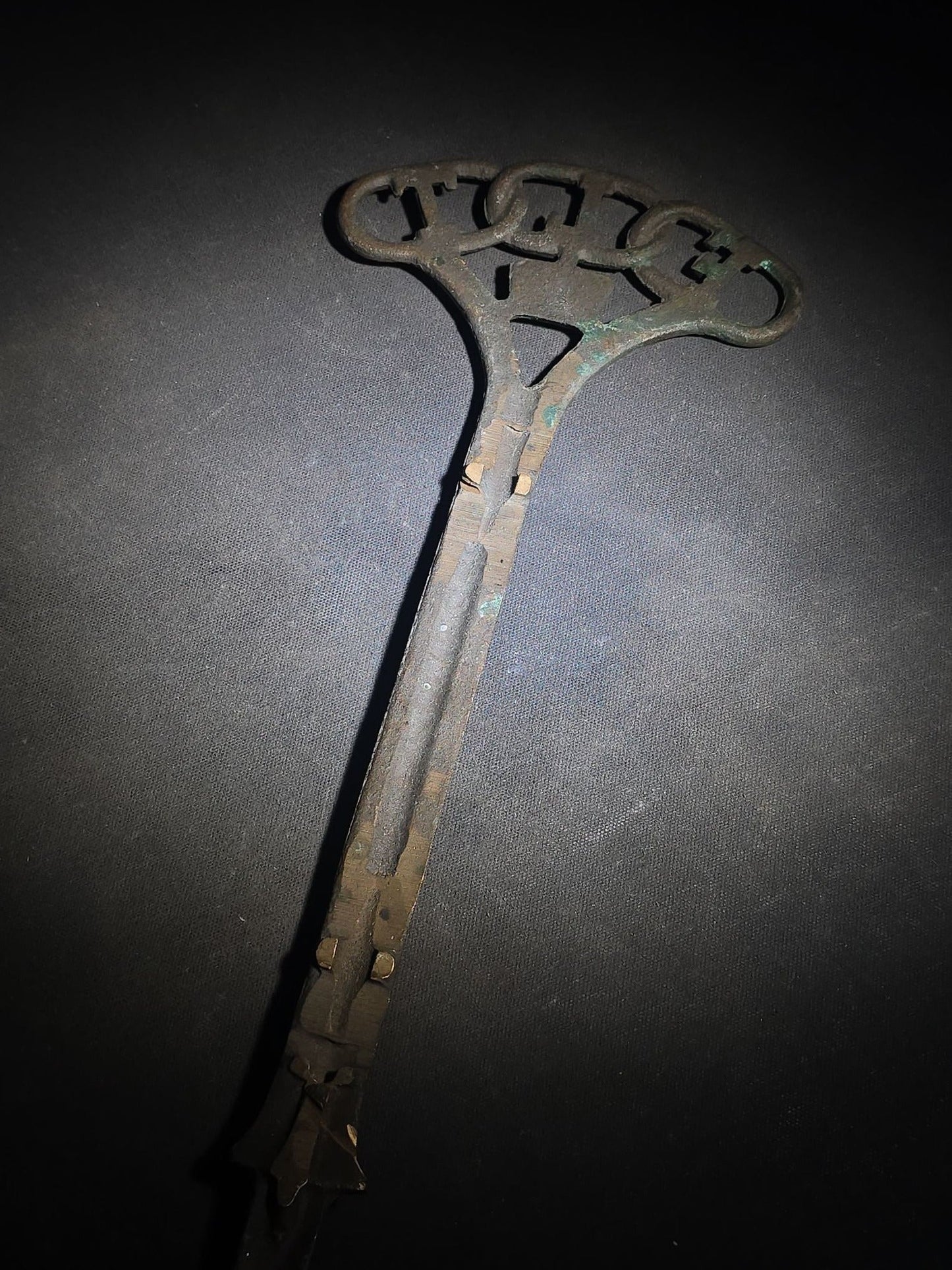 Antique Cast Iron I.O.O.F. Odd Fellows Grave Marker with Three-Link Chain and "F.L.T." for Friendship, Love, and Truth, No. 38, Note Broken Flag Holder Tabs
