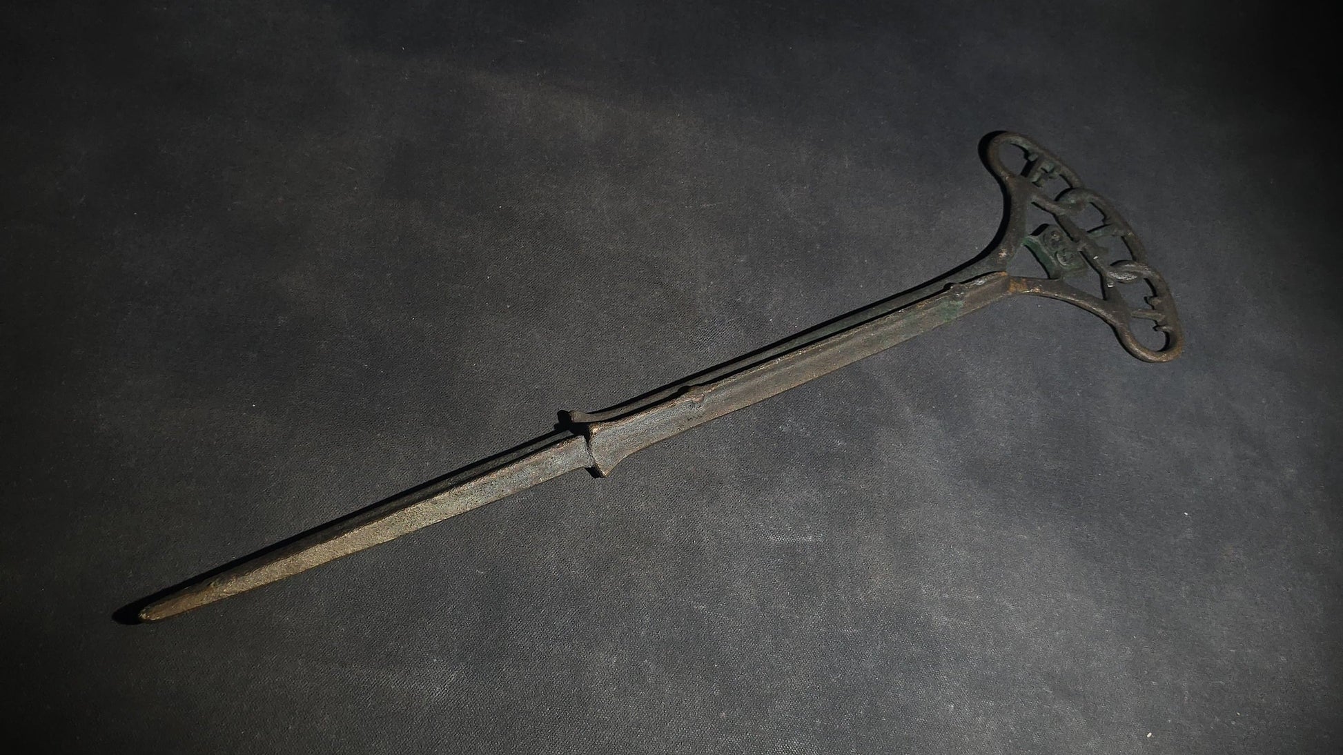Antique Cast Iron I.O.O.F. Odd Fellows Grave Marker with Three-Link Chain and "F.L.T." for Friendship, Love, and Truth, No. 38, Note Broken Flag Holder Tabs