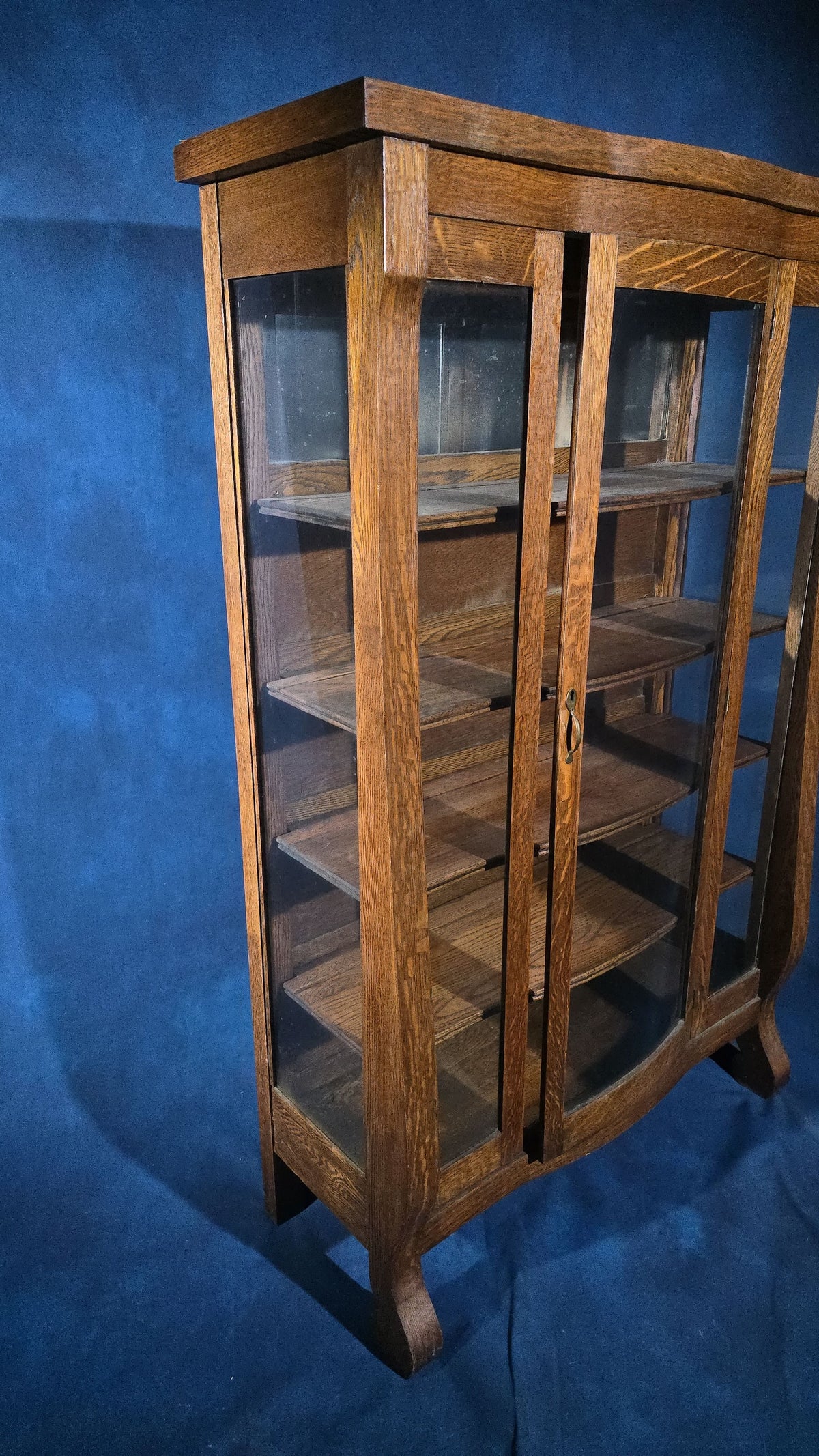 Antique Oak Bow-Front China Cabinet with Five Shelves