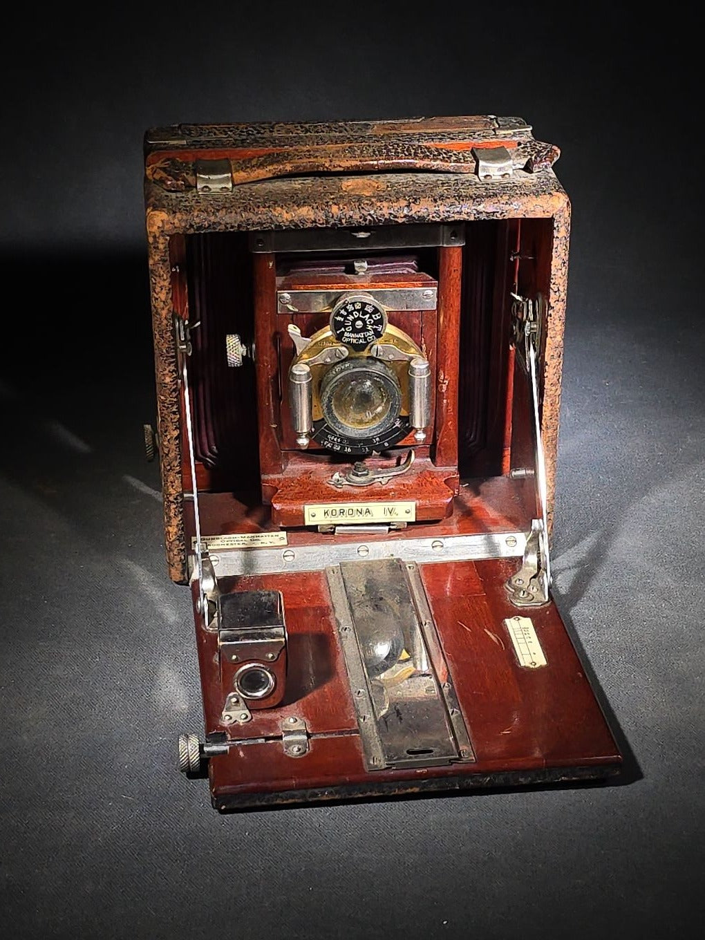 Antique Gundlach-Manhattan Optical Co. Korona IV 4x5 Compact Folding Camera, Manufactured by Gundlach-Manhattan Optical Co., Rochester, New York
