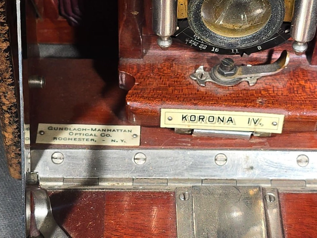 Antique Gundlach-Manhattan Optical Co. Korona IV 4x5 Compact Folding Camera, Manufactured by Gundlach-Manhattan Optical Co., Rochester, New York