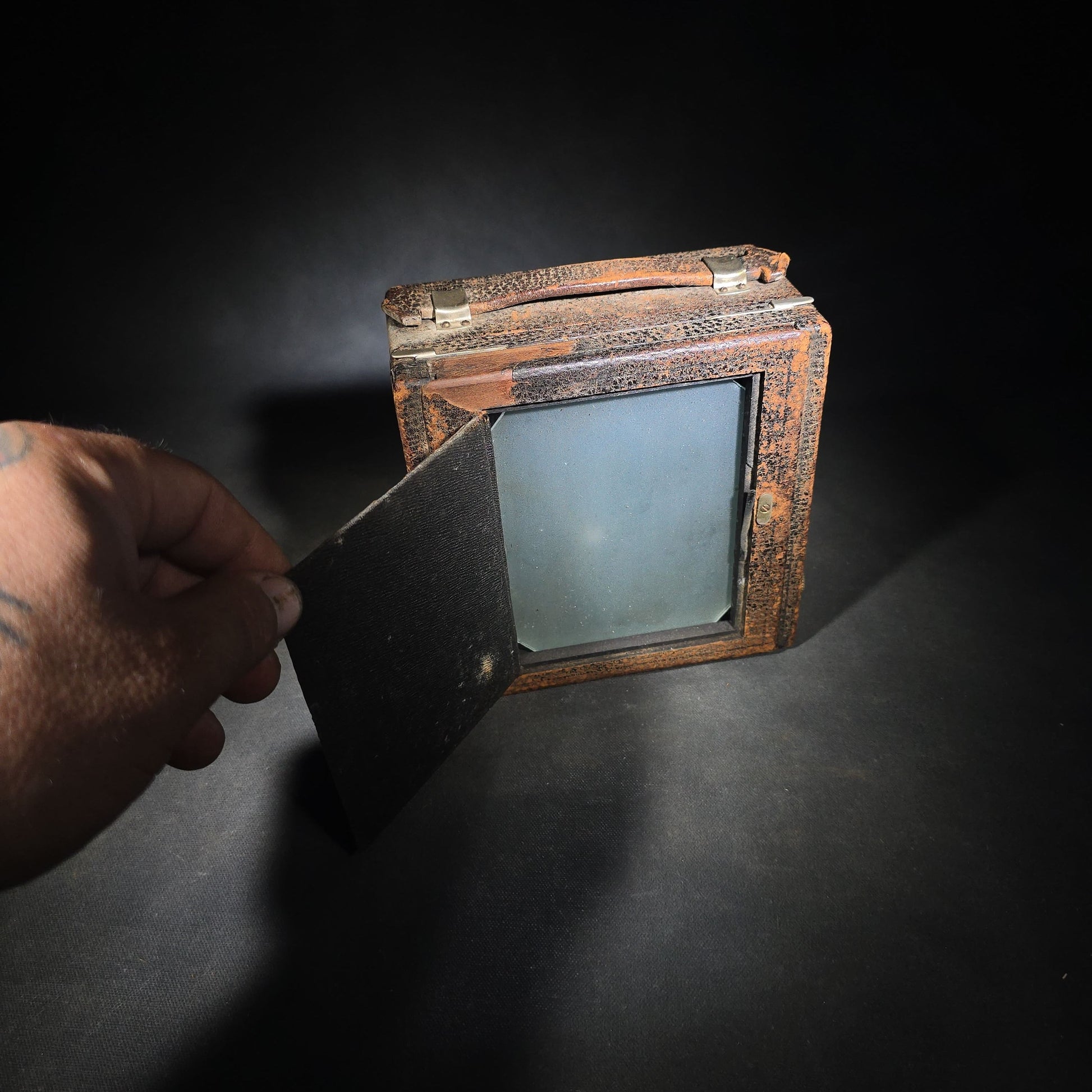 Antique Gundlach-Manhattan Optical Co. Korona IV 4x5 Compact Folding Camera, Manufactured by Gundlach-Manhattan Optical Co., Rochester, New York