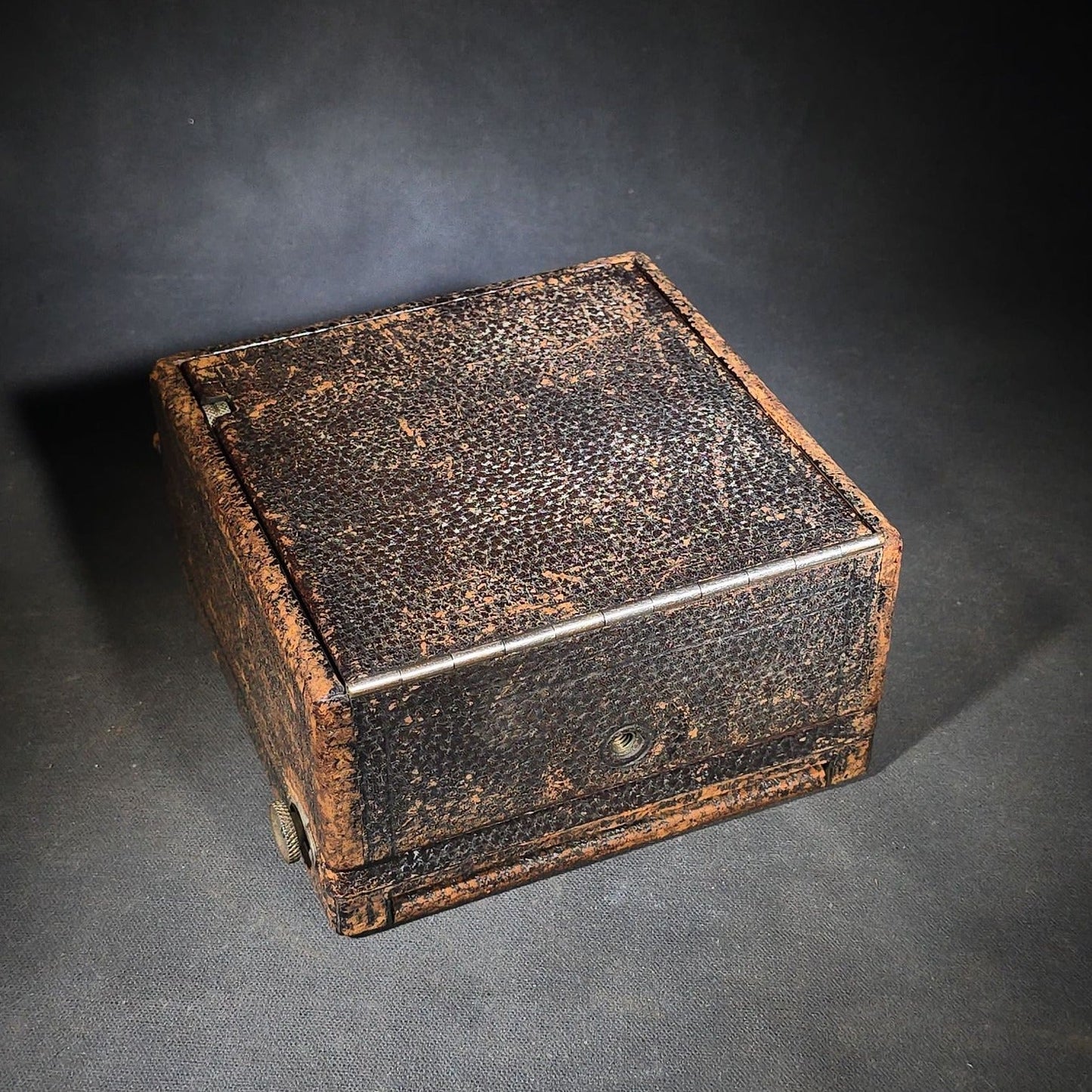 Antique Gundlach-Manhattan Optical Co. Korona IV 4x5 Compact Folding Camera, Manufactured by Gundlach-Manhattan Optical Co., Rochester, New York