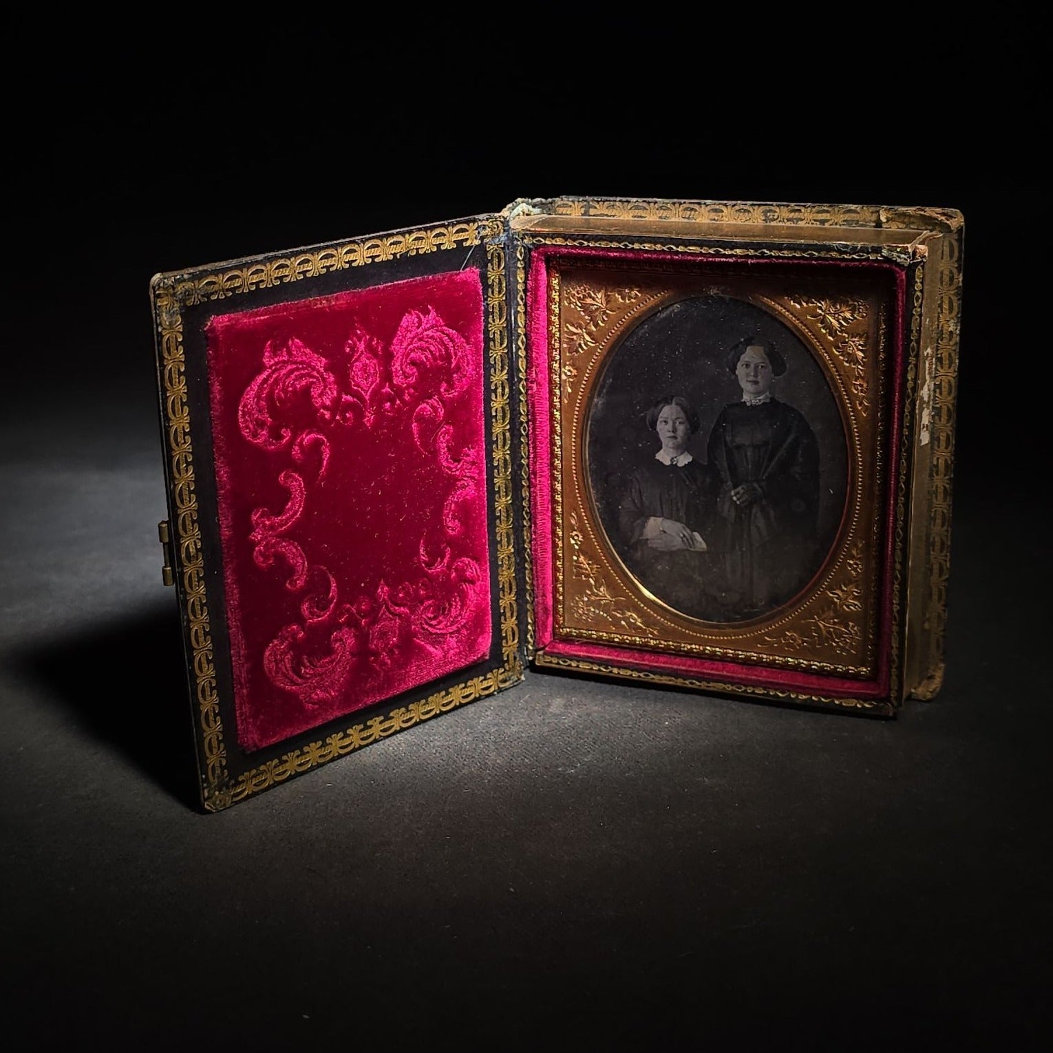 Antique 1/6th Plate Daguerreotype Photograph of Two Young Women in Papier-Mache Case with Mother-of-Pearl Inlay and Hand-Painted Landscape with Ruins