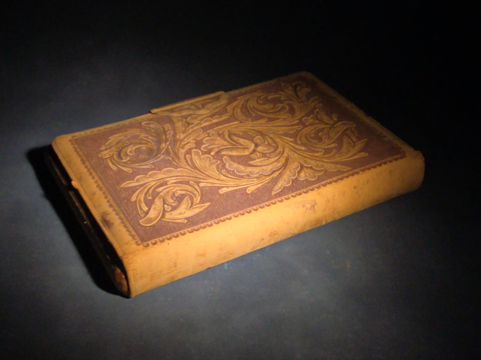Antique Tooled Leather Portable Writing Desk with Acanthus Scroll Design, Inkwell, and Marbled Paper Blotter, Stamped "G.A.T. Keswick"