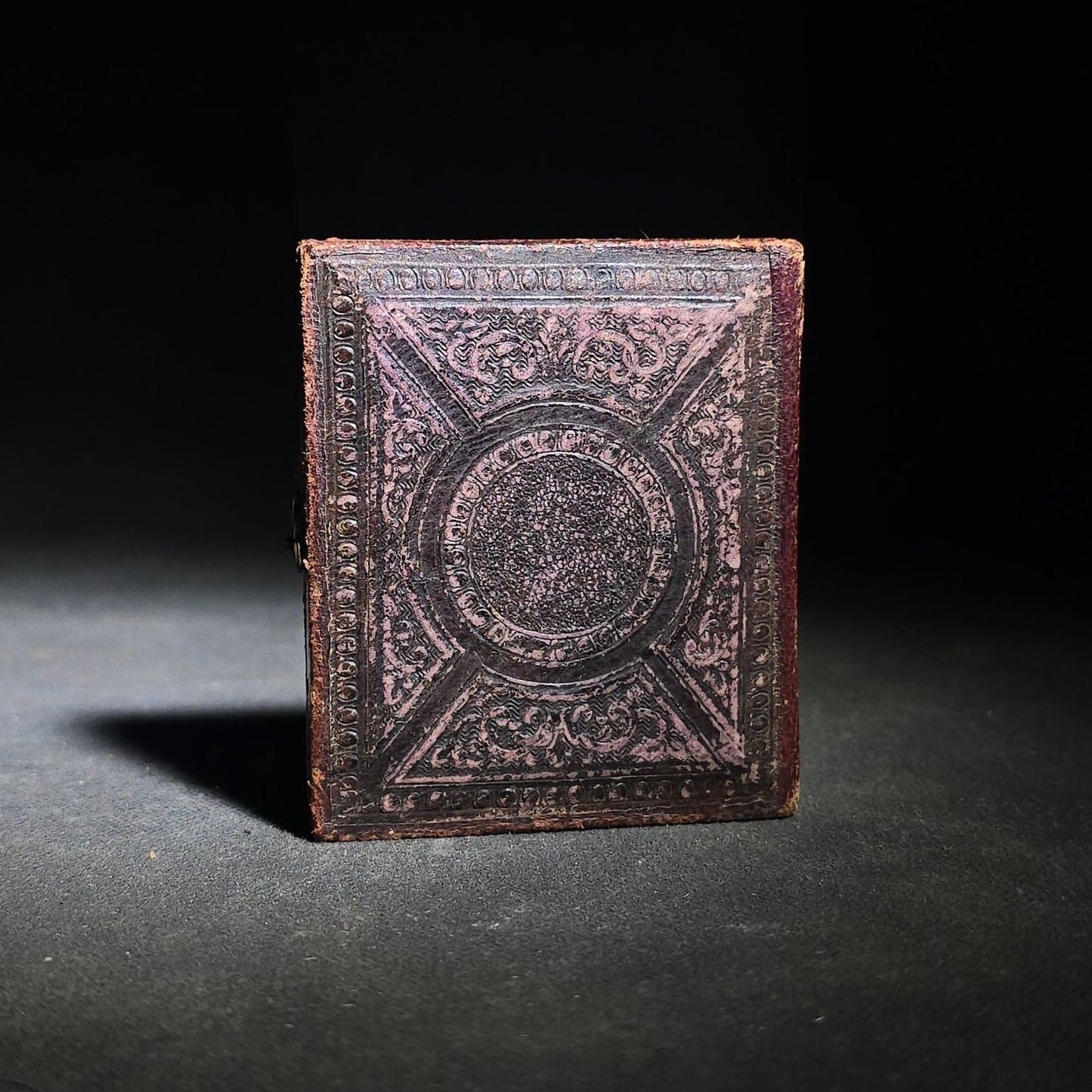 Antique 1/9th Plate Daguerreotype Photograph of a Young Man in a Dark Coat, Photographed by Tyler & Co., in Full Intact Leatherette Case