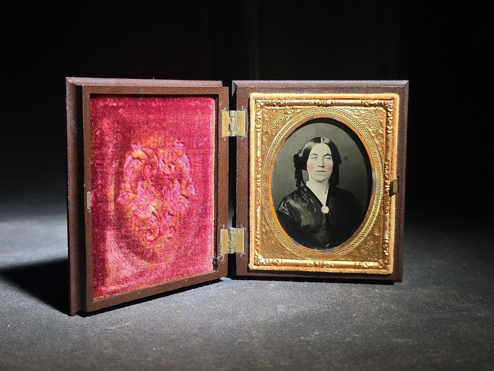 Antique 1/9th Plate Ruby Ambrotype Photograph of a Young Woman with Hand-Tinted Cheeks in Thermoplastic Union Case, Photographed by Davis Brothers, Portsmouth, New Hampshire, 1859