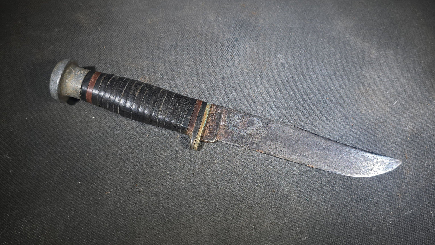 Vintage Case Fixed-Blade Knife with Stacked Leather Handle and Leather Sheath