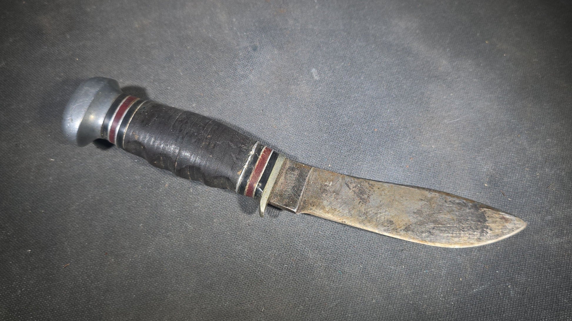 Vintage Remington DuPont RH56 Fixed Blade Hunting Knife with Stacked Leather Handle in Modern Sheath