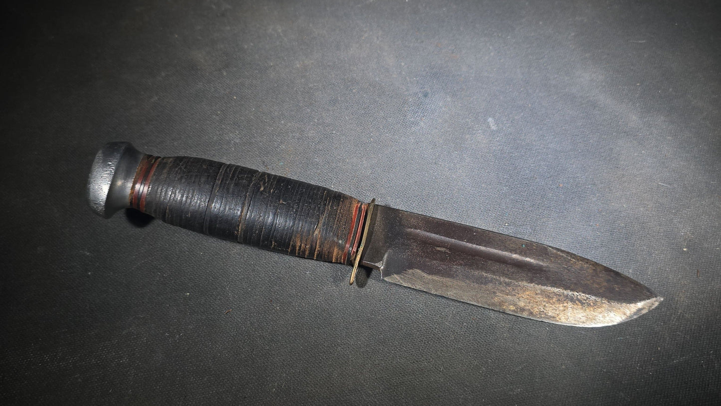 Vintage Baron Fixed-Blade Hunting Knife with Stacked Leather Handle and Leather Sheath, Manufactured by Baron, Solingen, Germany