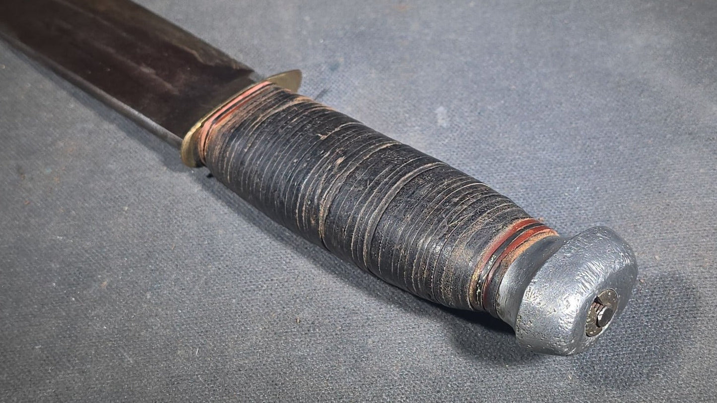 Vintage Baron Fixed-Blade Hunting Knife with Stacked Leather Handle and Leather Sheath, Manufactured by Baron, Solingen, Germany