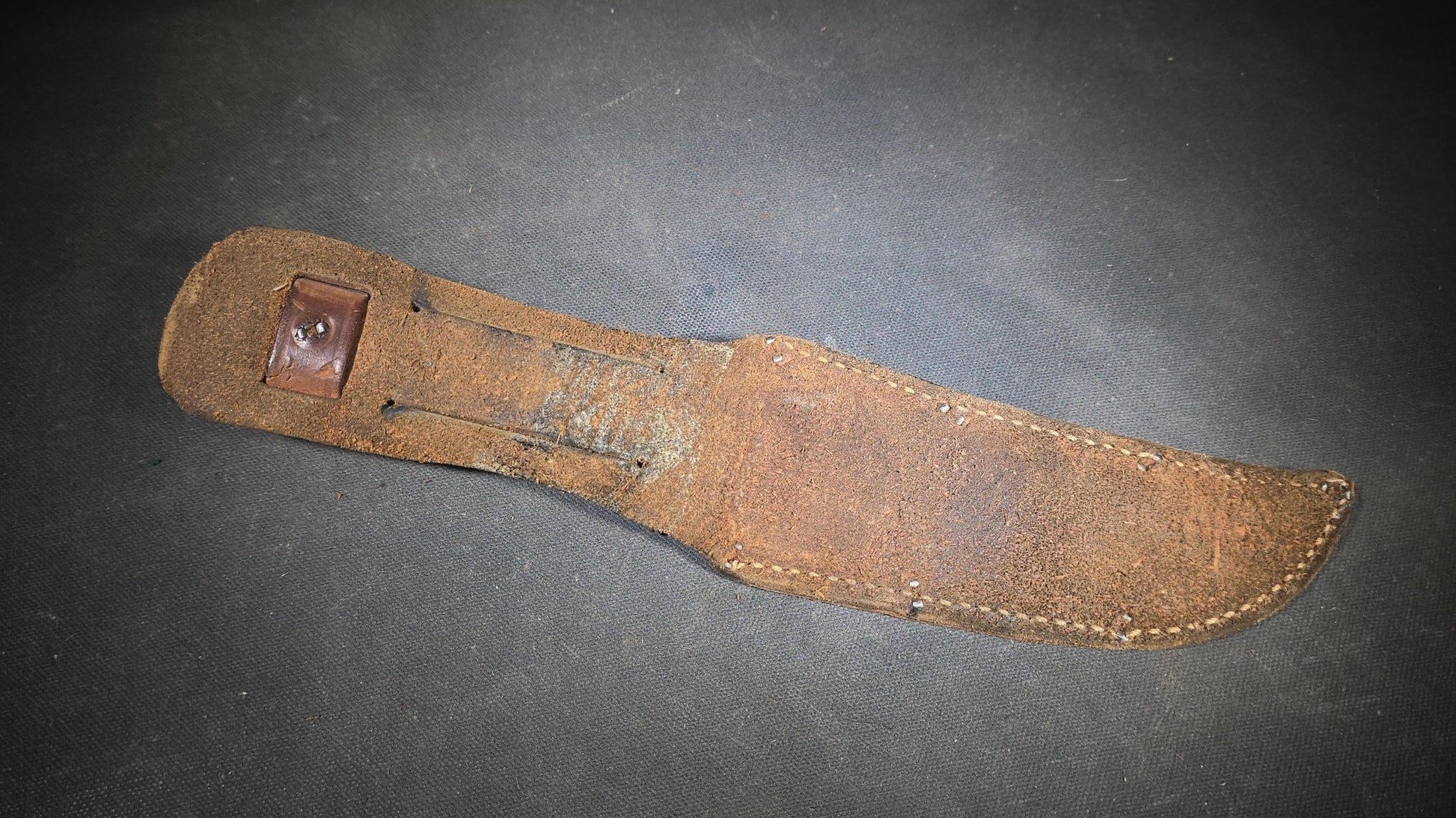 Vintage Baron Fixed-Blade Hunting Knife with Stacked Leather Handle and Leather Sheath, Manufactured by Baron, Solingen, Germany