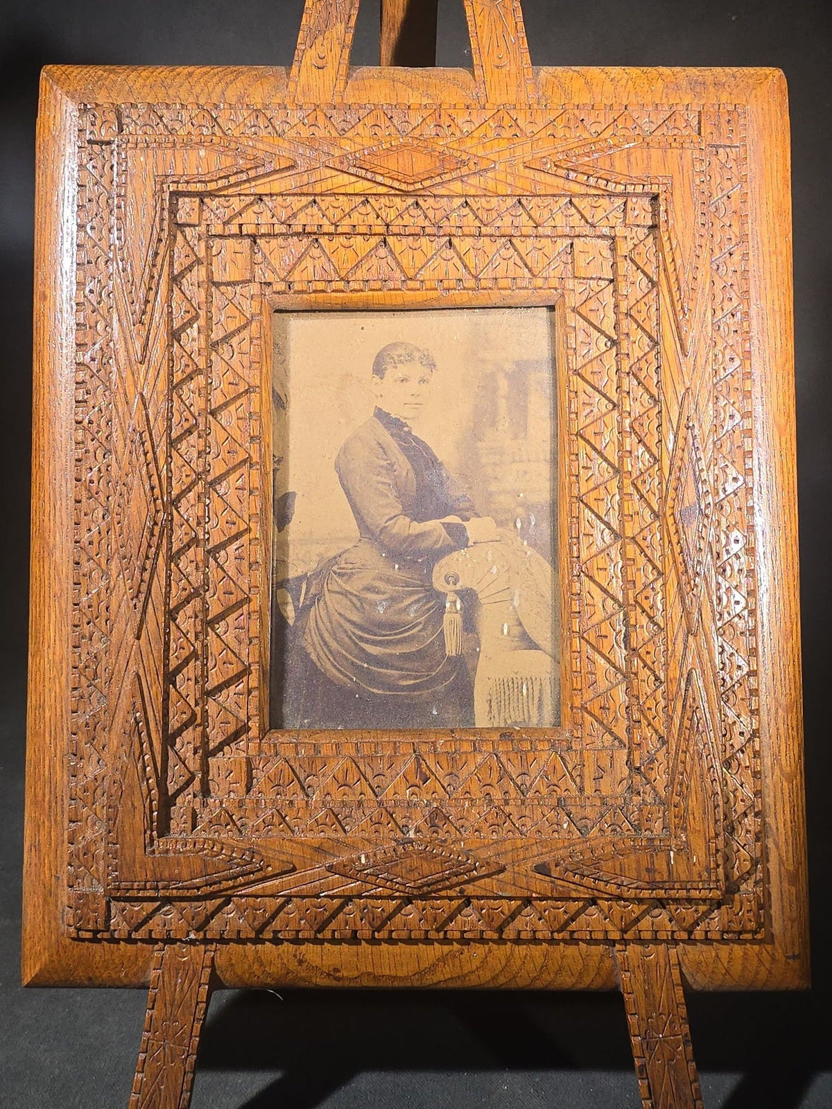 Antique Chip-Carved Folk Art Easel Picture Frame with Photograph of a Seated Young Woman