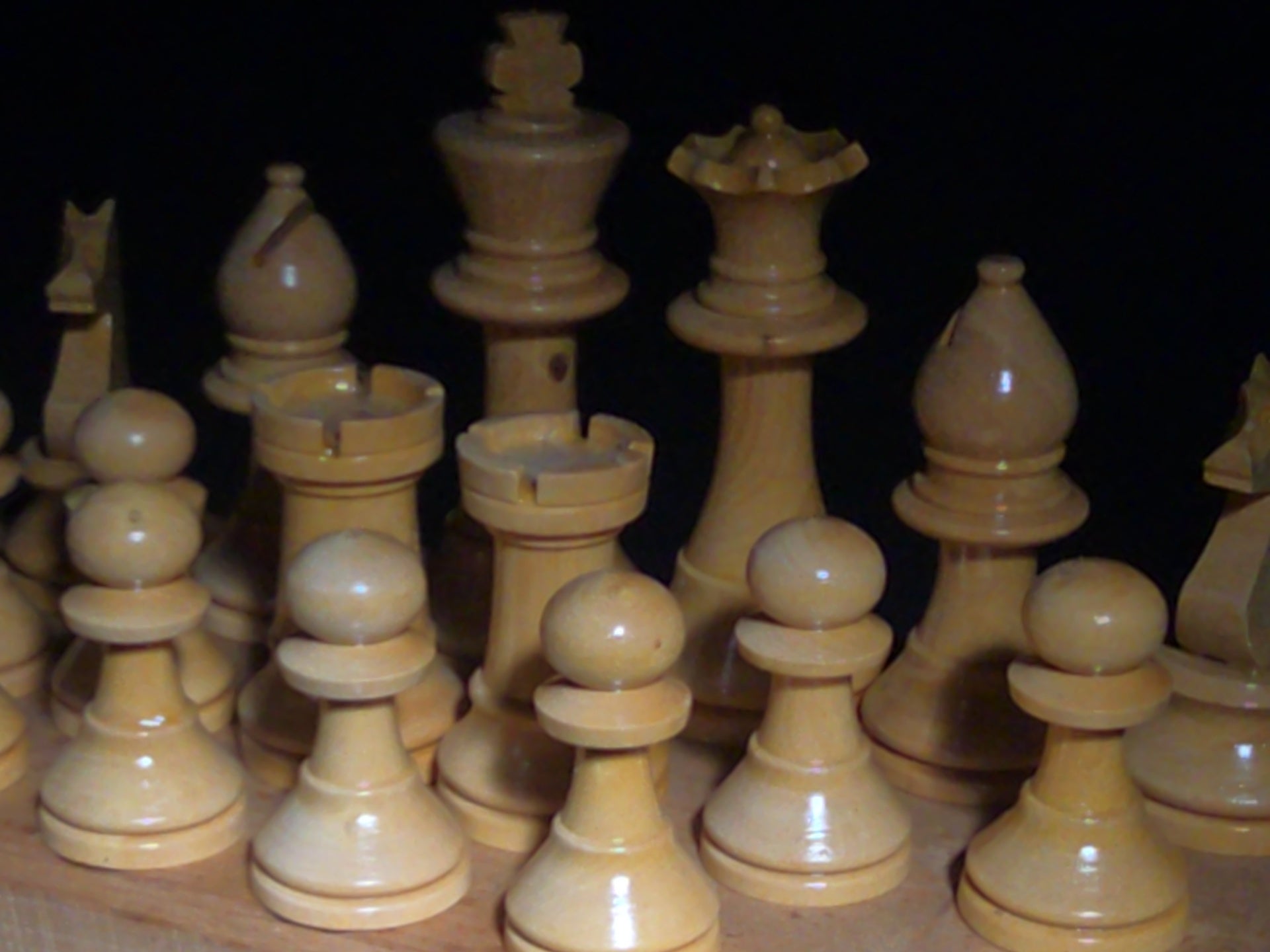 Vintage Complete Staunton-Style Carved Wood Chess Set in Wood Box, Manufactured by Phidias, Made in France