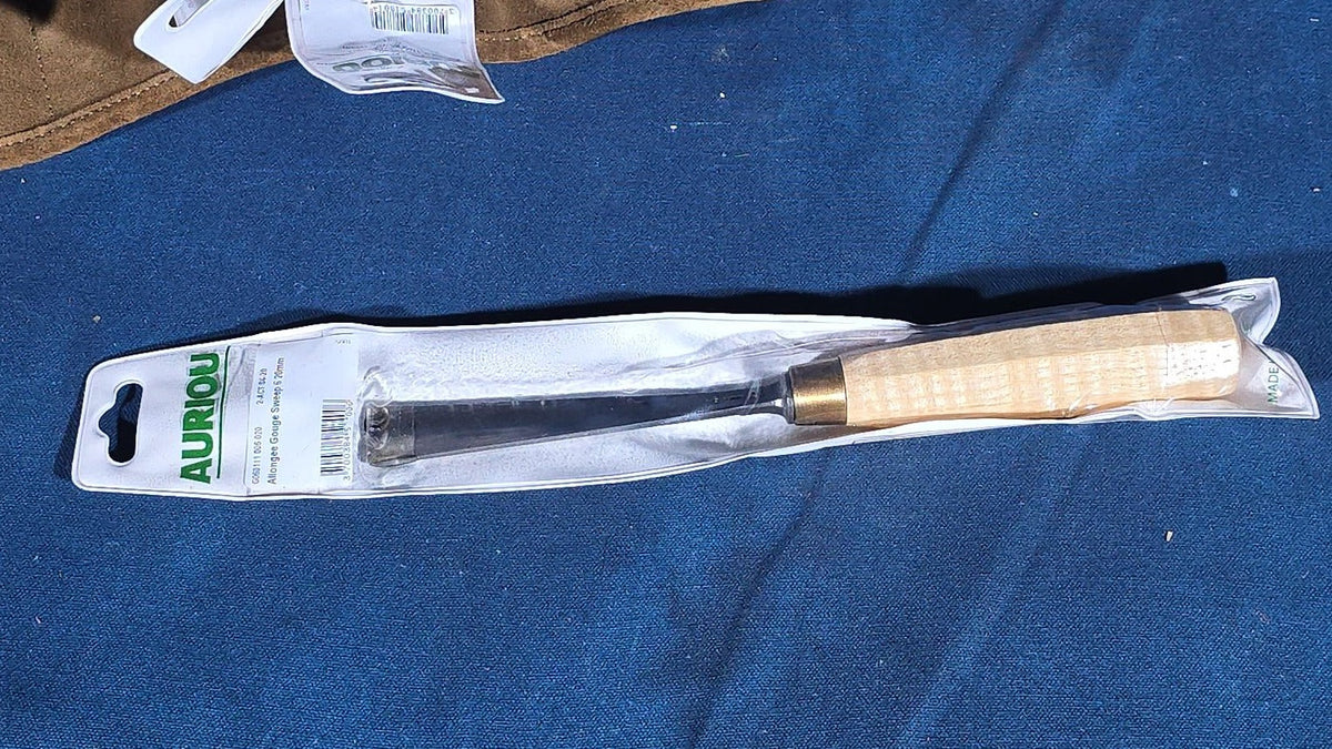 Grouping of Five Modern Auriou Wood Carving Tools in Suede Tool Roll