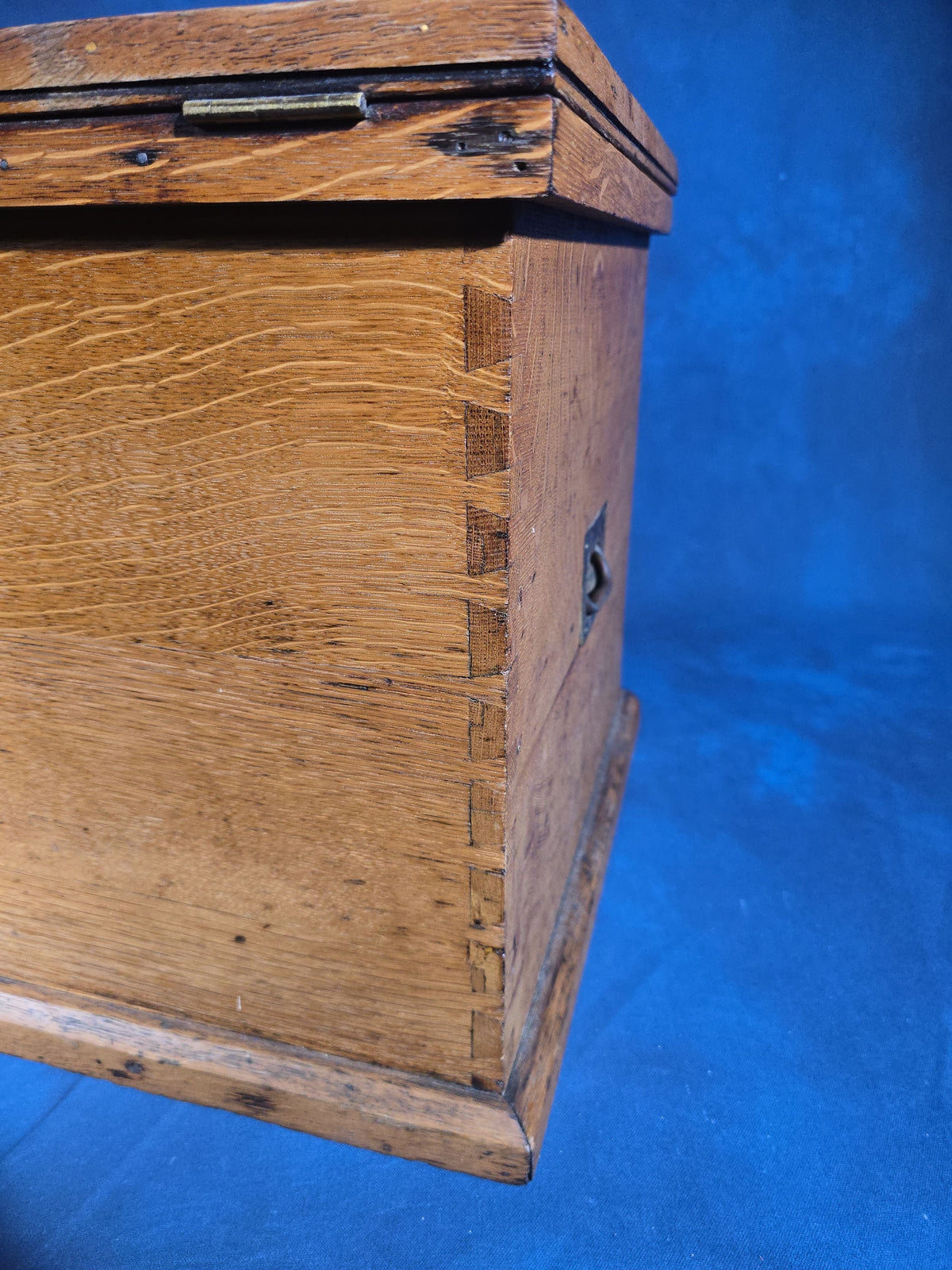 Antique Oak Tool Chest with Four Drawers, Hinged Lid, and Dovetail Joinery