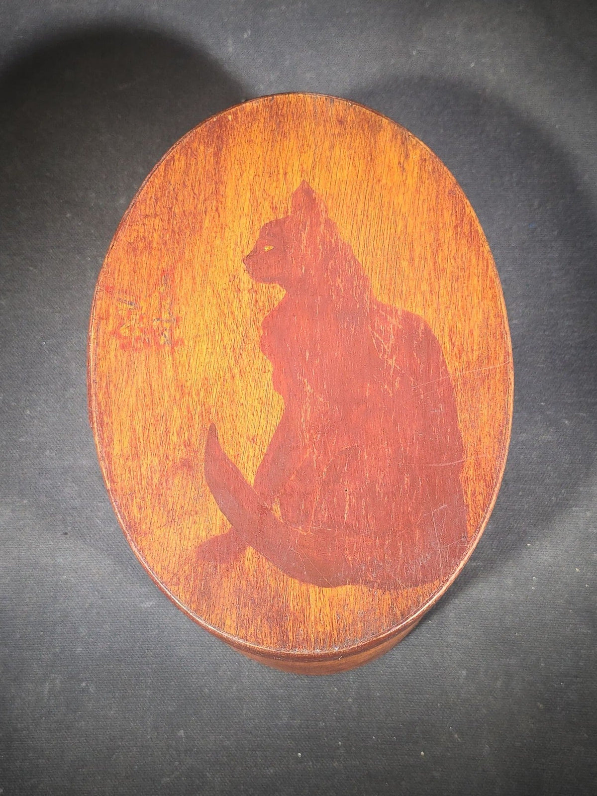 Vintage Oval Bentwood Box with Swallowtail Joints and Painted Cat Motifs