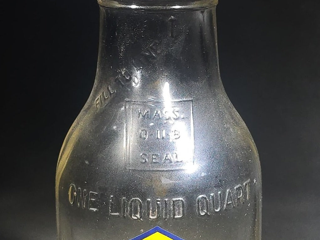 Vintage One-Quart Glass Motor Oil Bottle Advertising Sunoco with Metal Spout, Duraglas BW 1228