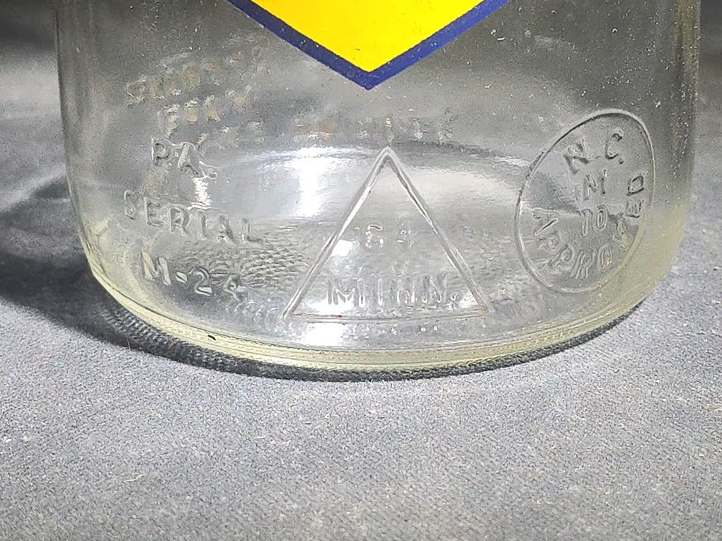 Vintage One-Quart Glass Motor Oil Bottle Advertising Sunoco with Metal Spout, Duraglas BW 1228