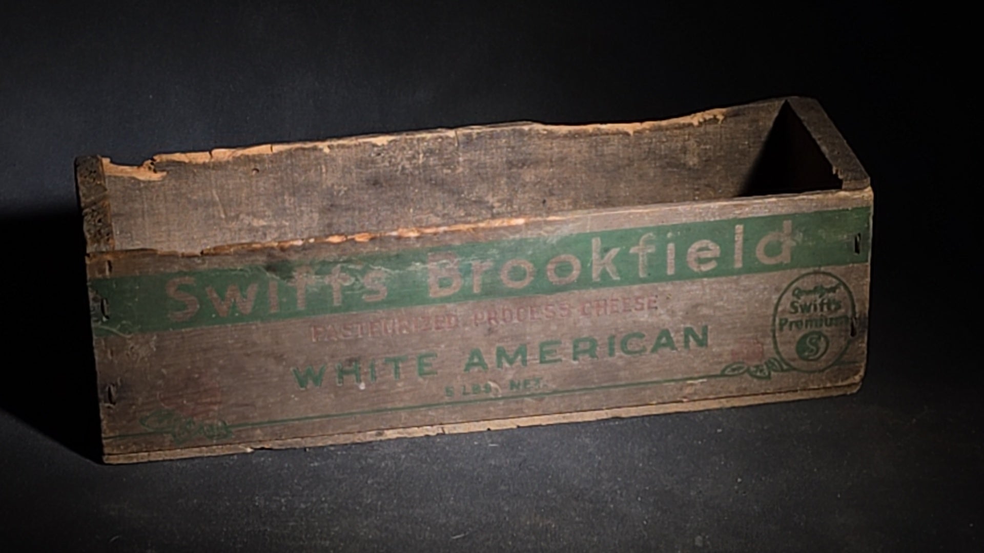 Vintage Swift's Brookfield White American Pasteurized Process Cheese Advertising Wooden Box, 5 Lbs. Net