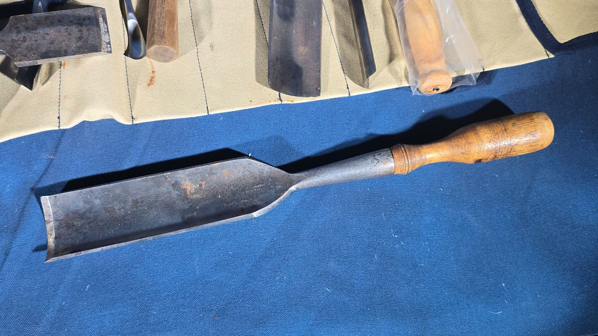 Grouping of 15 Antique, Vintage, and Modern Woodworking Chisels and Gouges including Pfeil Swiss-Made Carving Tools in Canvas Tool Roll