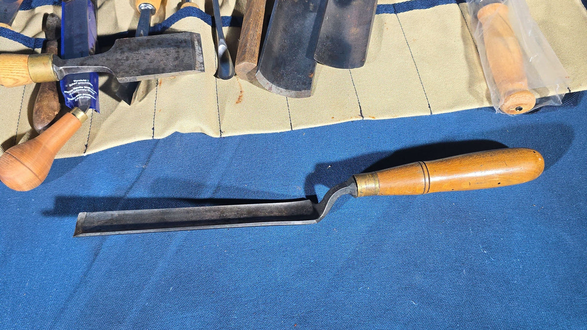 Grouping of 15 Antique, Vintage, and Modern Woodworking Chisels and Gouges including Pfeil Swiss-Made Carving Tools in Canvas Tool Roll