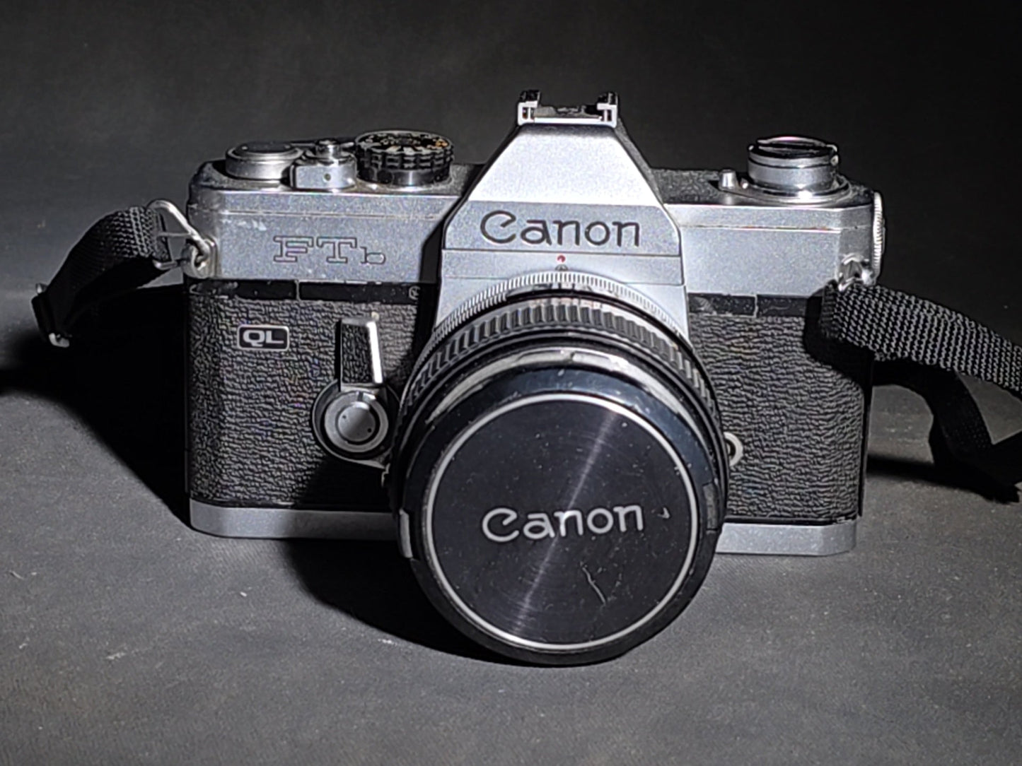 Vintage Canon FTb QL 35mm S.L.R. Camera with Canon FD 50mm f/1.4 Lens