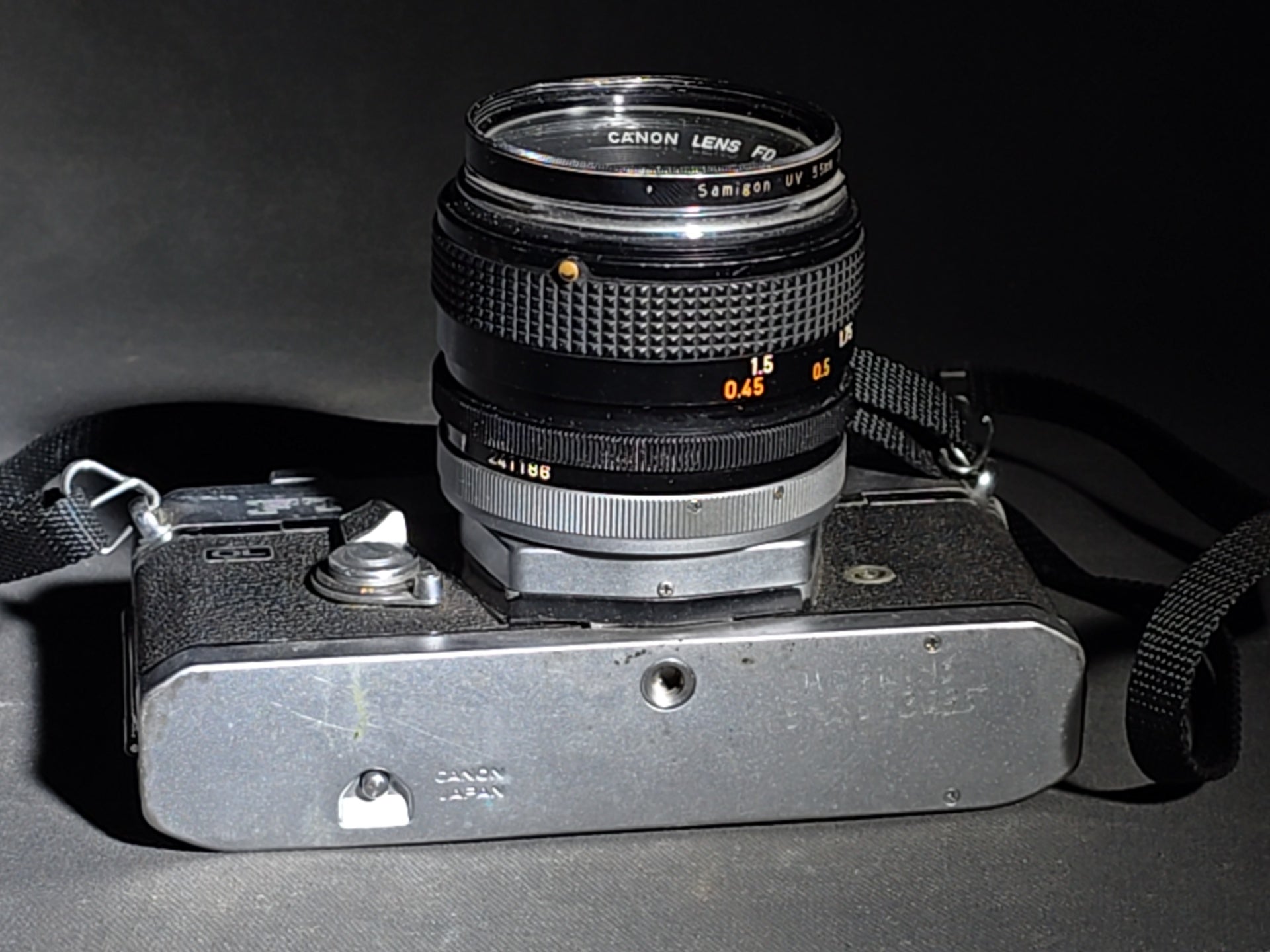 Vintage Canon FTb QL 35mm S.L.R. Camera with Canon FD 50mm f/1.4 Lens