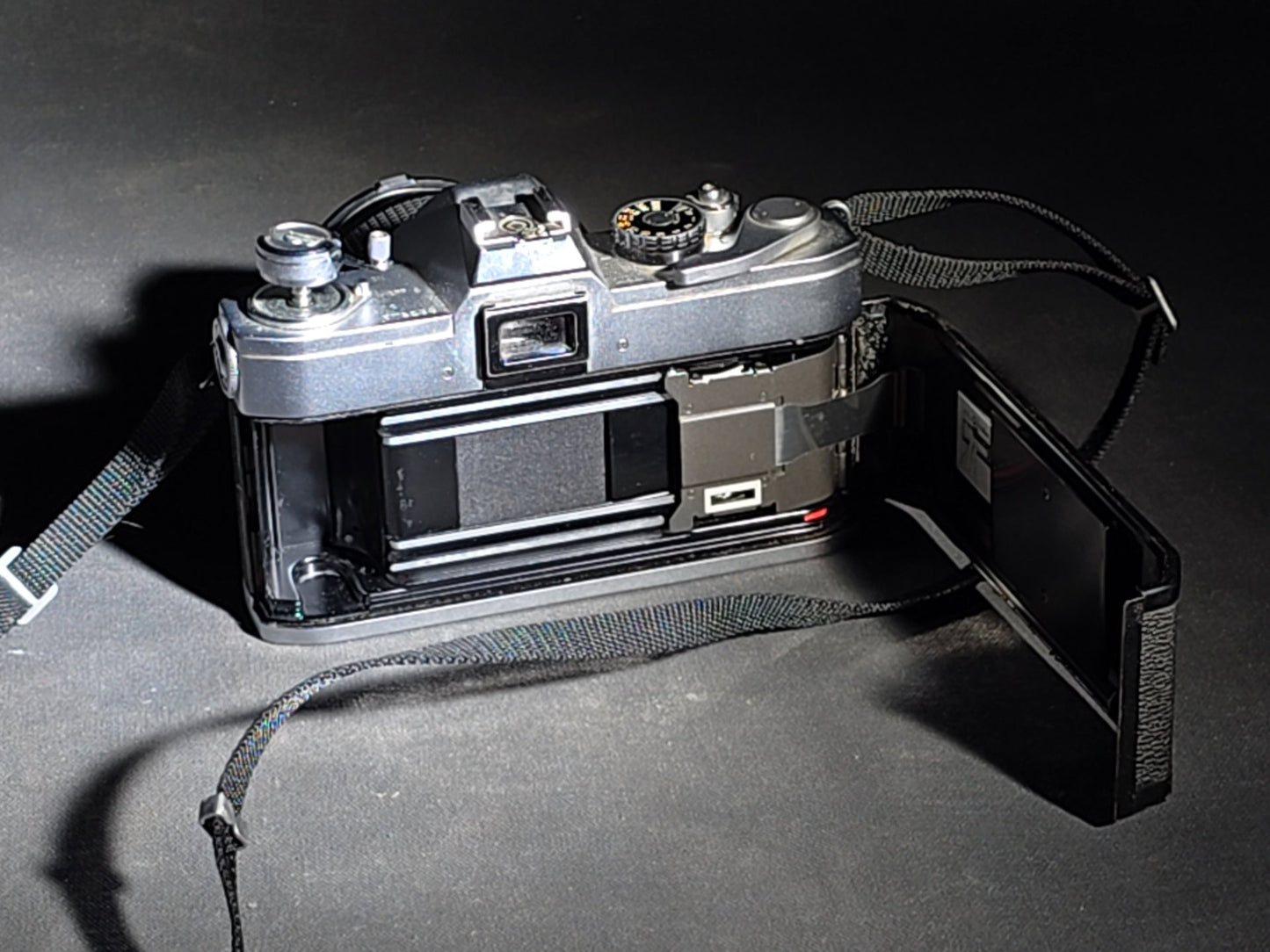 Vintage Canon FTb QL 35mm S.L.R. Camera with Canon FD 50mm f/1.4 Lens