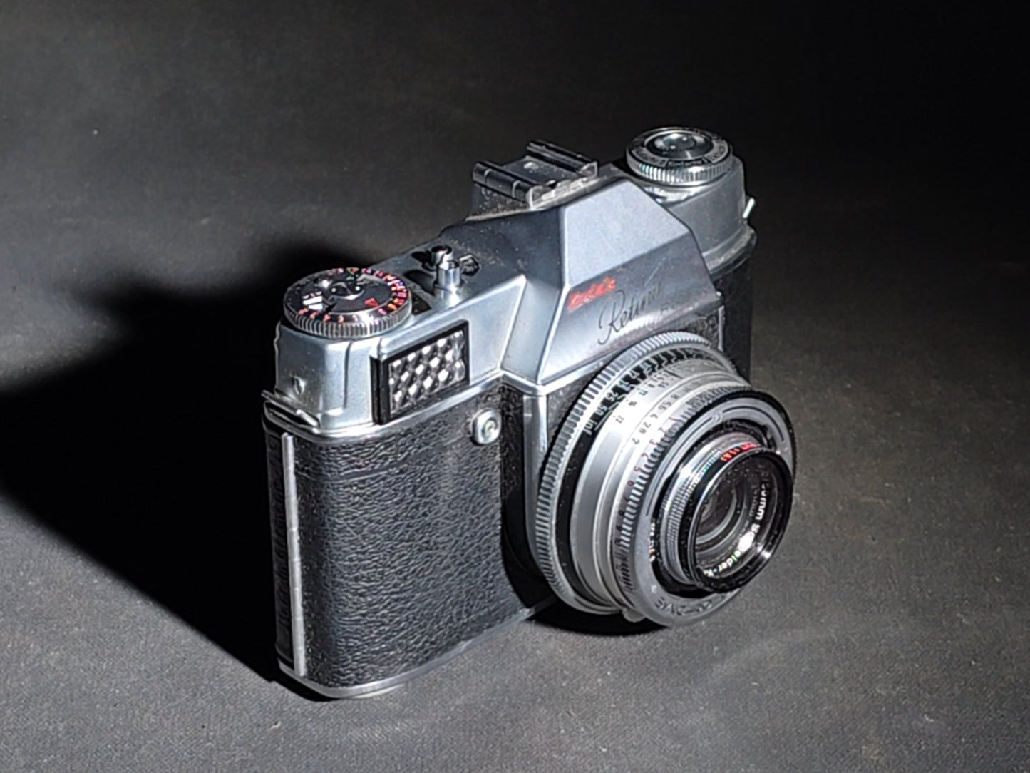 Vintage Kodak Retina Reflex 35mm S.L.R. Camera with Schneider-Kreuznach Retina-Xenon C f:2.0/50mm Lens and Leather Case