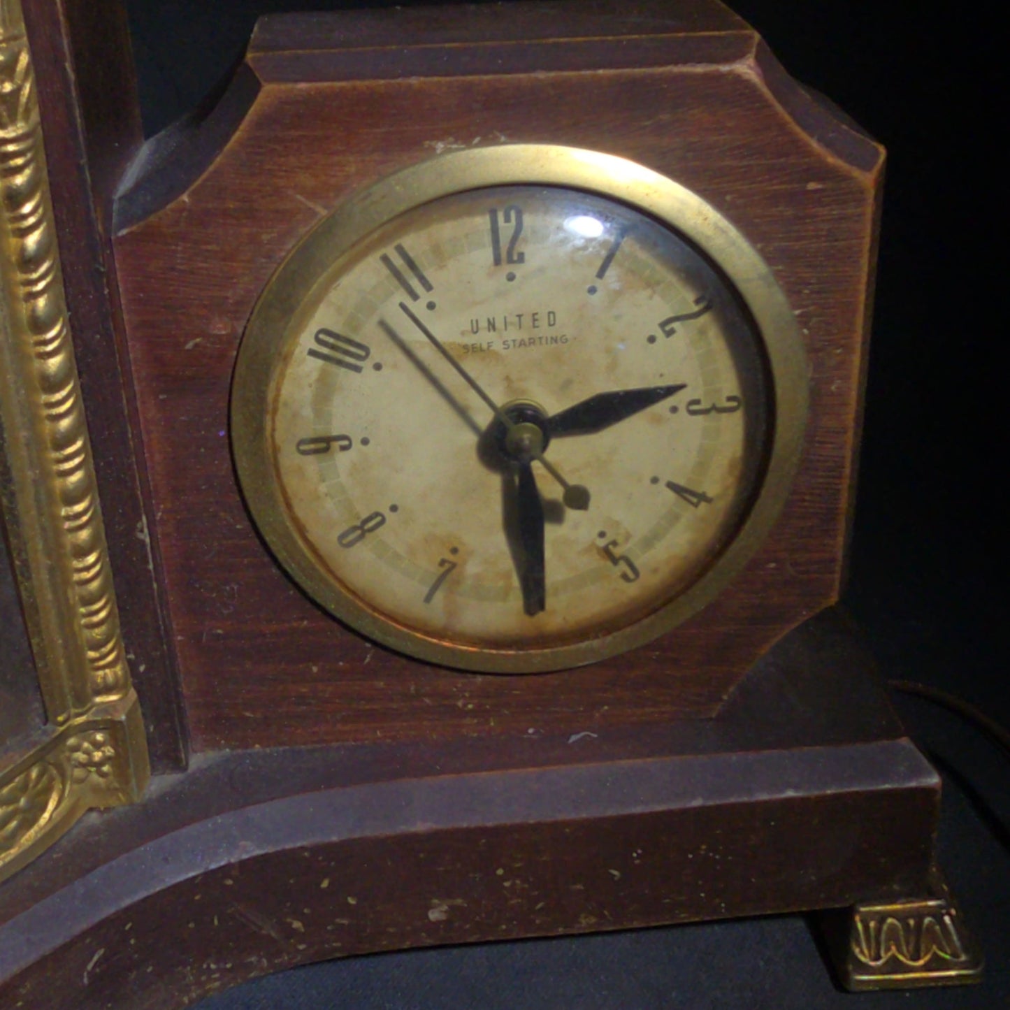 Vintage United Clock Model No. 870 Animated Ballerina Mantel Clock with Light and Music Box, Manufactured by United Metal Goods Mfg. Co. Inc., Brooklyn, New York