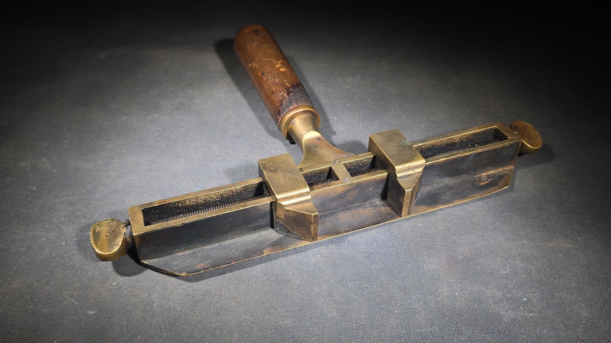 Antique Brass Bookbinding Type Holder with Wood Handle, Manufactured by Hoole Machine & Engineering Works, Brooklyn, New York