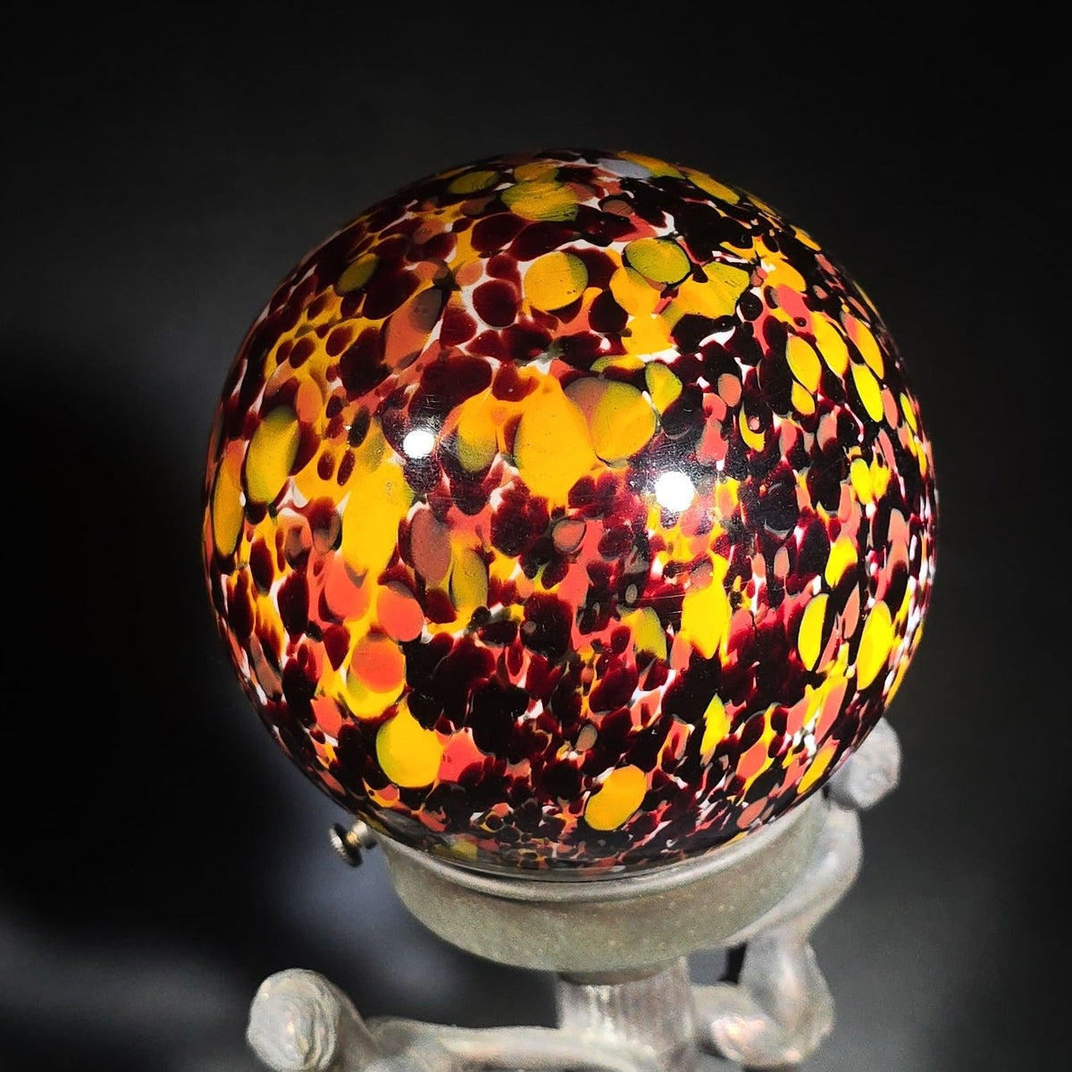 Vintage Art Deco Figural Table Lamp with Two Dancing Figures and Czechoslovakian Spatter Glass Globe Shade