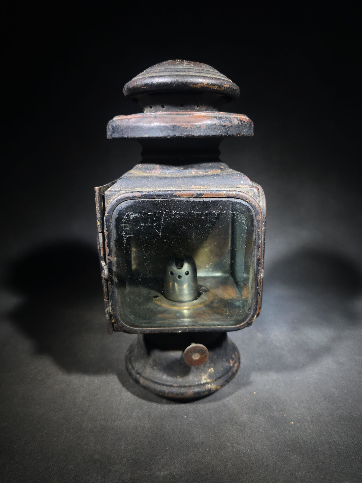 Antique Carriage Lamp Model 104, Manufactured by Atwood Castle Co., Amesbury, Massachusetts, U.S.A.