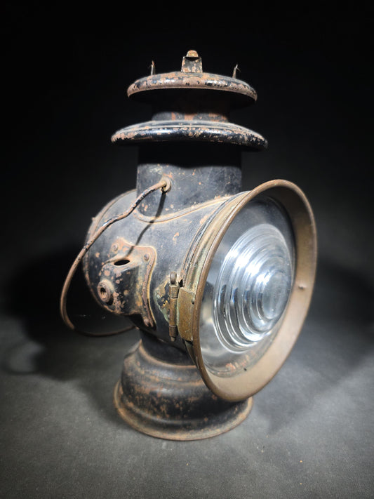 Antique Dietz Union Driving Lamp Oil-Burning Carriage Lantern with Bullseye Lens and Red Rear Glass, Manufactured by R.E. Dietz, New York