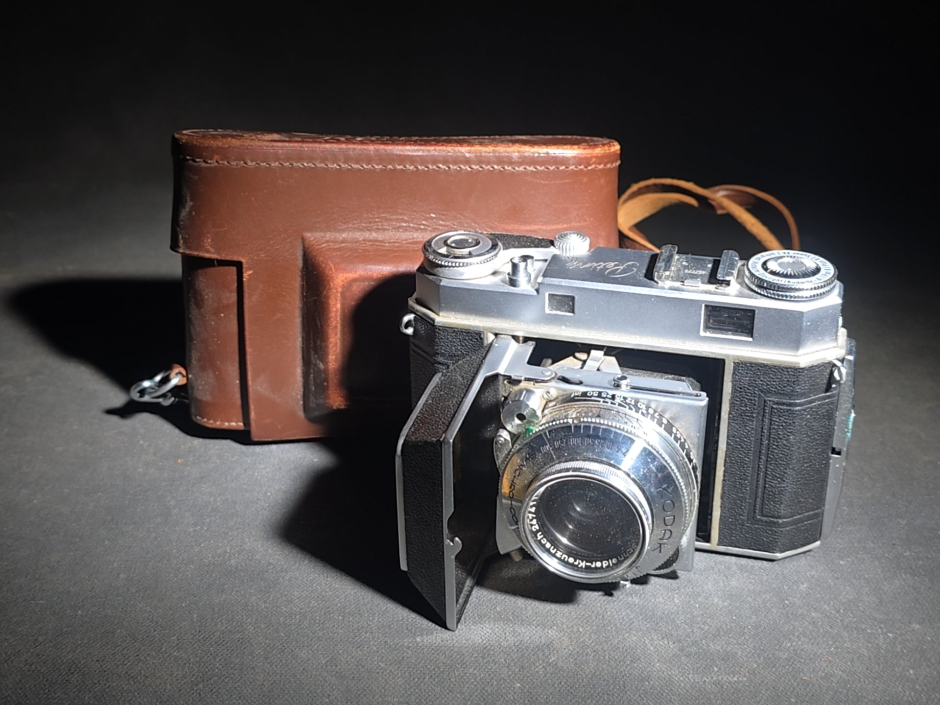 Vintage Kodak Retina 35mm Folding Camera with Schneider-Kreuznach Retina-Xenon f:2/50mm Lens in Synchro-Compur Shutter and Leather Case, Made in Germany