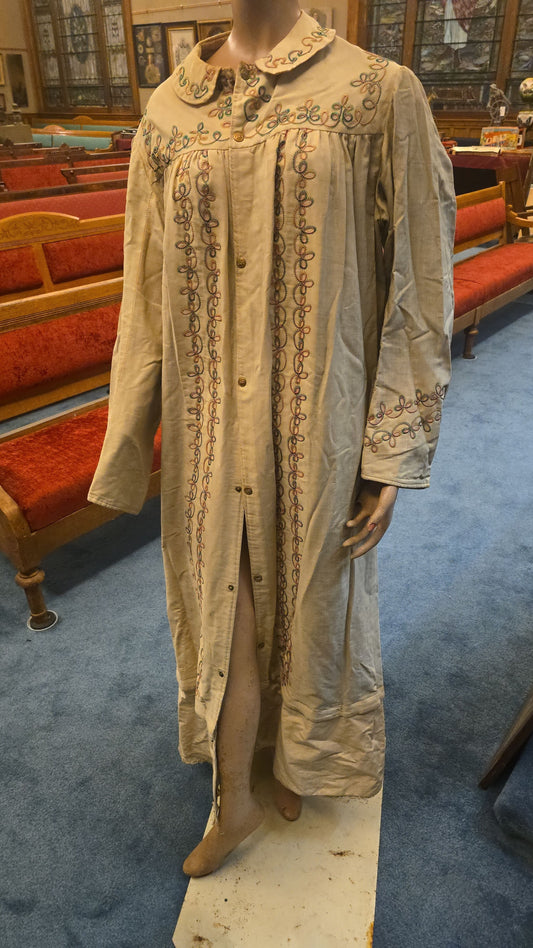 Antique I.O.O.F. Odd Fellows "Assistant Priest" Embroidered Ceremonial Robe, Manufactured by Ward & Stilson, New London, Ohio