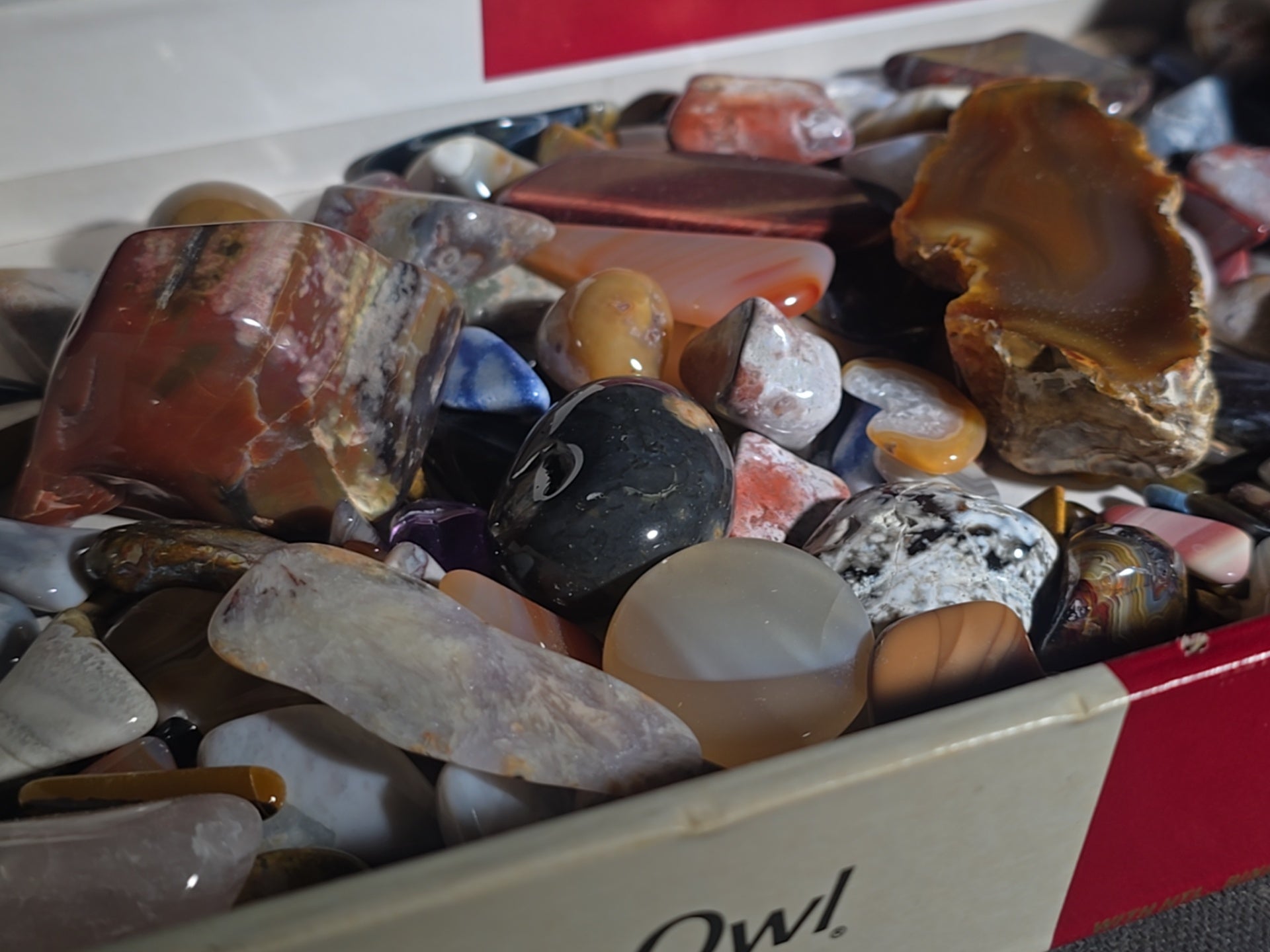 Grouping of Polished Stones and Mineral Specimens including Agate Slices, Tiger's Eye, Jasper, and Amethyst