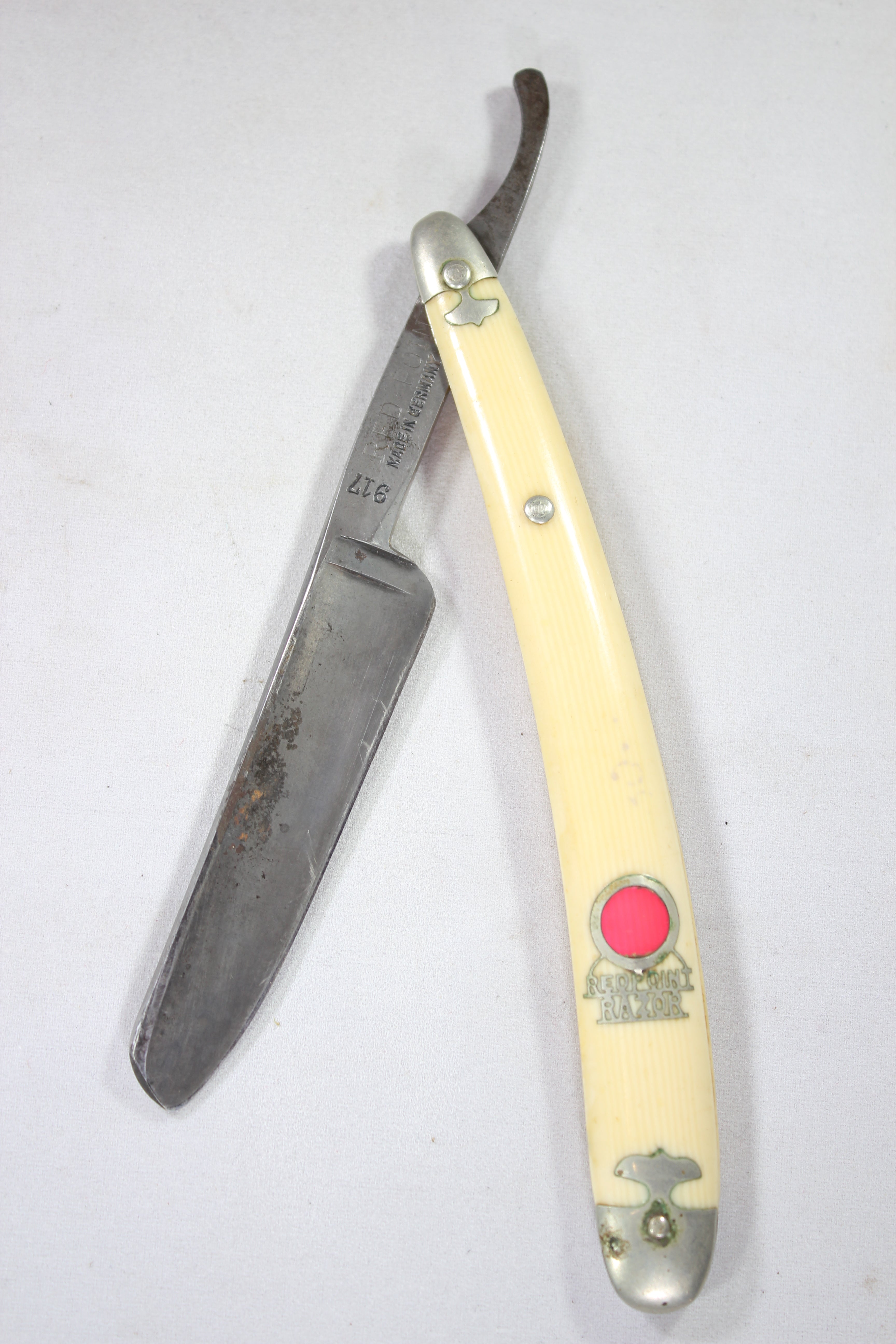 Red Point Straight Razor by Utica Knife & Razor Co., Solingen, Germany ...