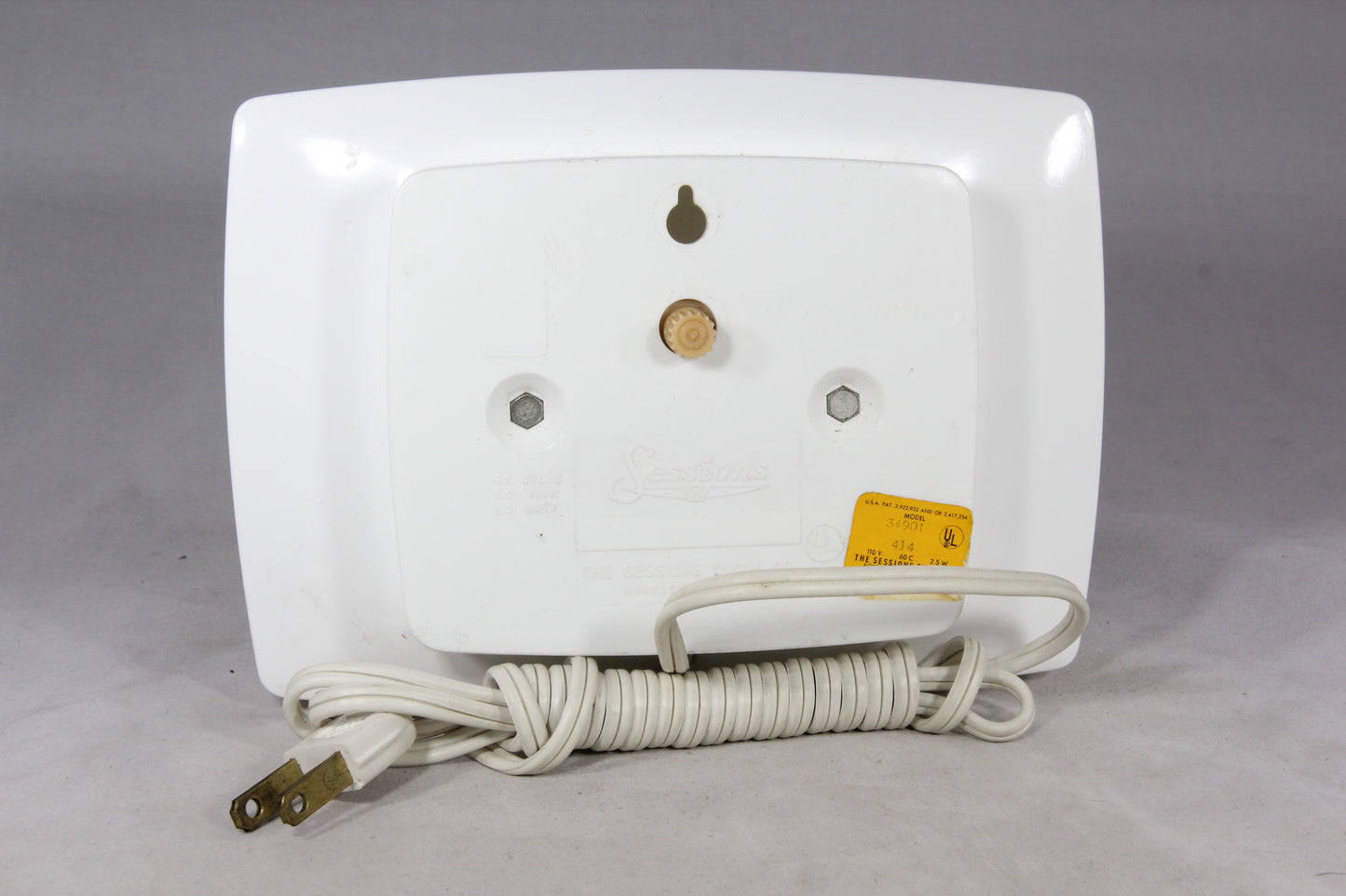 Sessions Model 34901 Electric Kitchen Wall Clock (With Box)