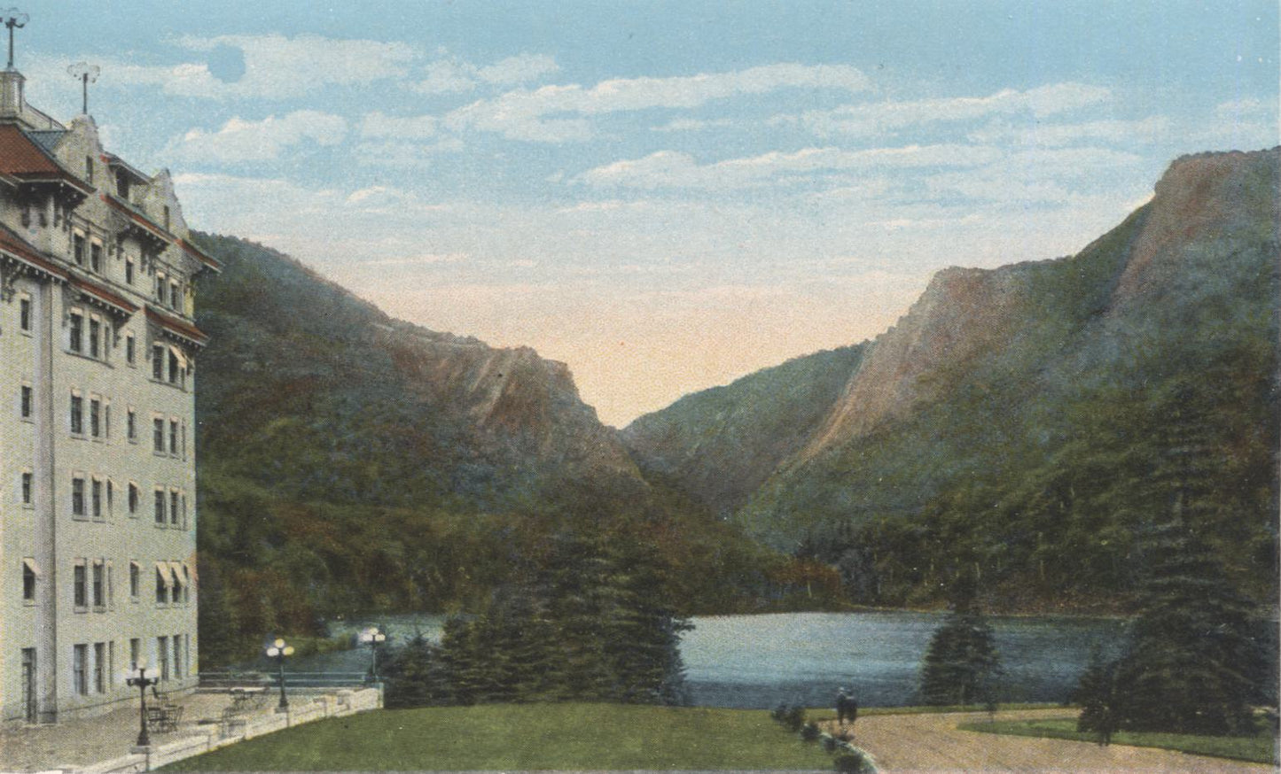 Dixville Notch, New Hampshire Vintage Souvenir Postcard Folder