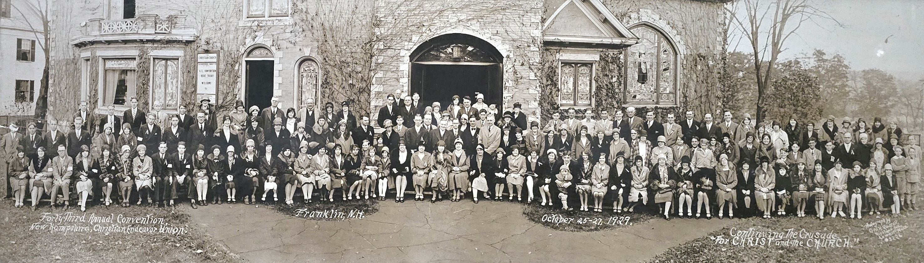 A closer, zoomed view of the 1929 convention panorama